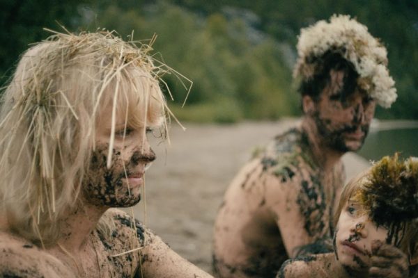 HEDI SCHNEIDER IS STUCK by Sonja Heiss